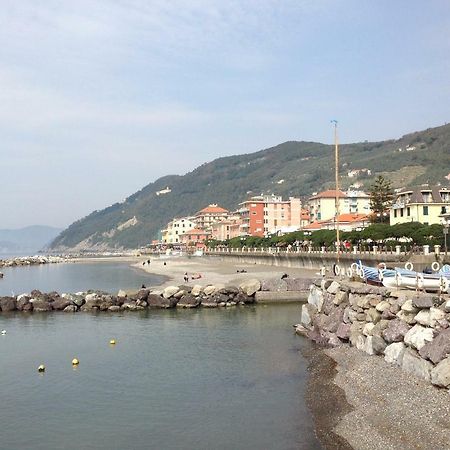 Bed and Breakfast Il Nido Della Rondine Leivi Екстер'єр фото