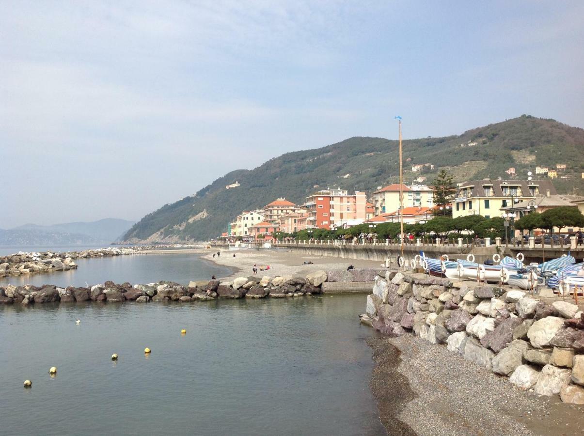 Bed and Breakfast Il Nido Della Rondine Leivi Екстер'єр фото