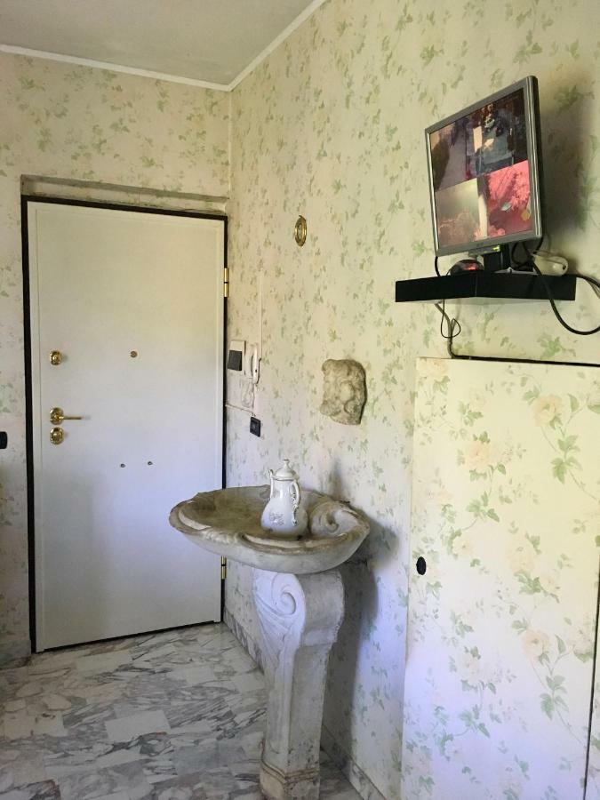 Bed and Breakfast Il Nido Della Rondine Leivi Екстер'єр фото