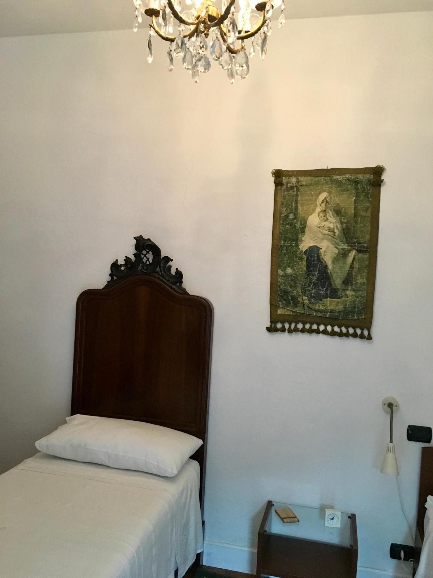 Bed and Breakfast Il Nido Della Rondine Leivi Екстер'єр фото